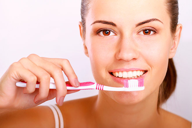 Использование зубной пасты может быть вредным