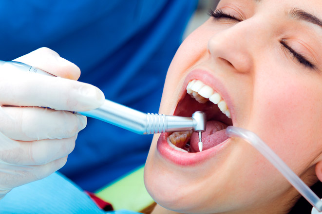 Почему болит зуб под временной пломбой