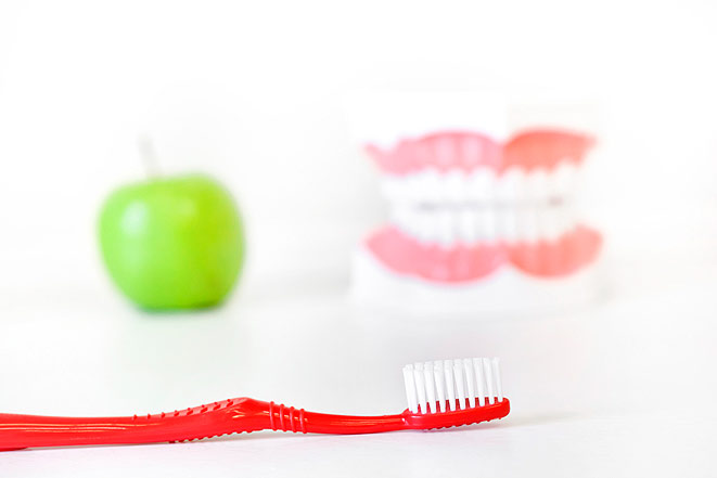 Требования к зубной щетке для протезов