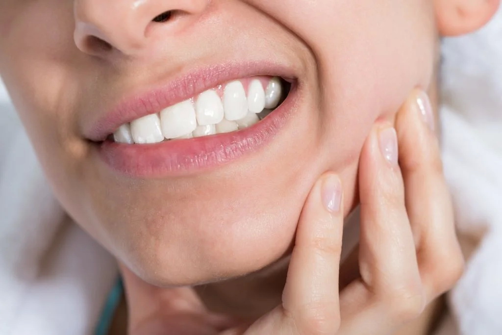 Удаление подвижного зуба: что это и когда требуется