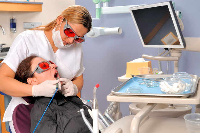 Удаление зубов лазером - технология и возможности
